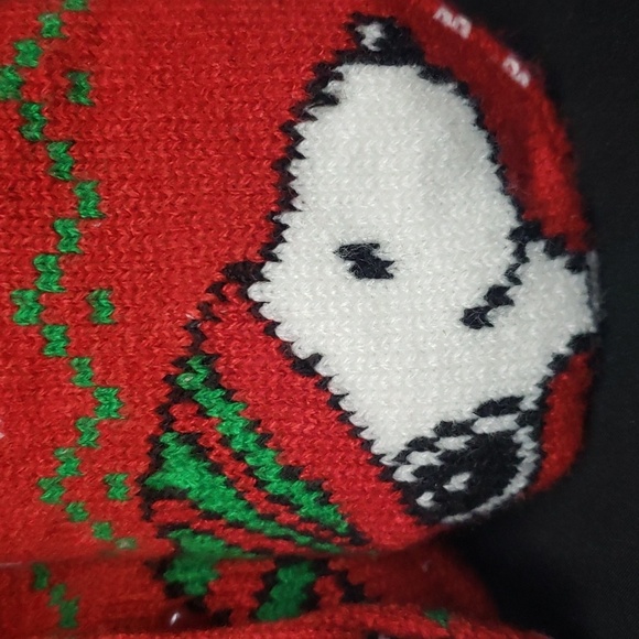 Peanuts NWT Snoopy Knit Design Stretch Plush Slipper/Socks, 4-10 - Picture 2 of 6